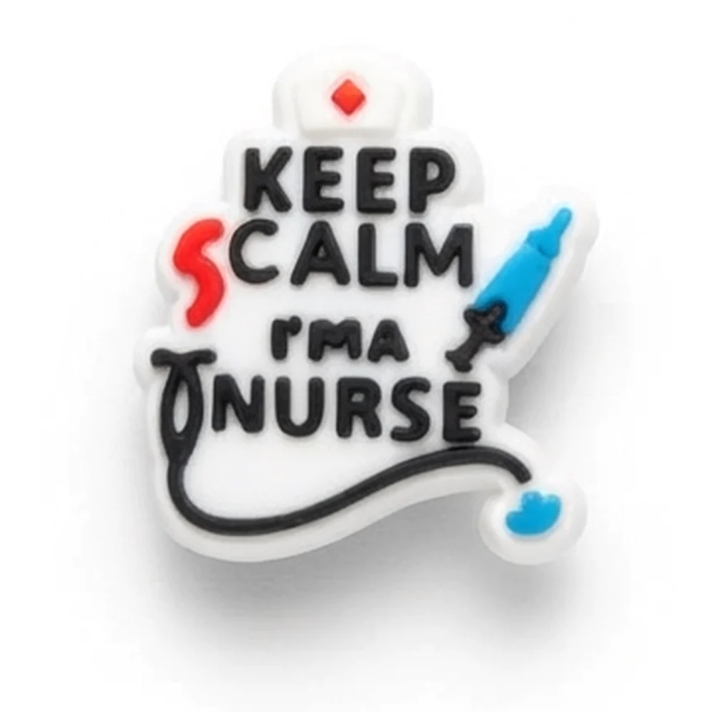 Jibbitz Keep Calm I'm a Nurse avec stéthoscope, seringue bleue et mini coiffe