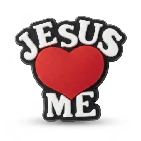 Jibbitz texte JESUS ME en lettres blanches avec un grand cœur rouge au centre